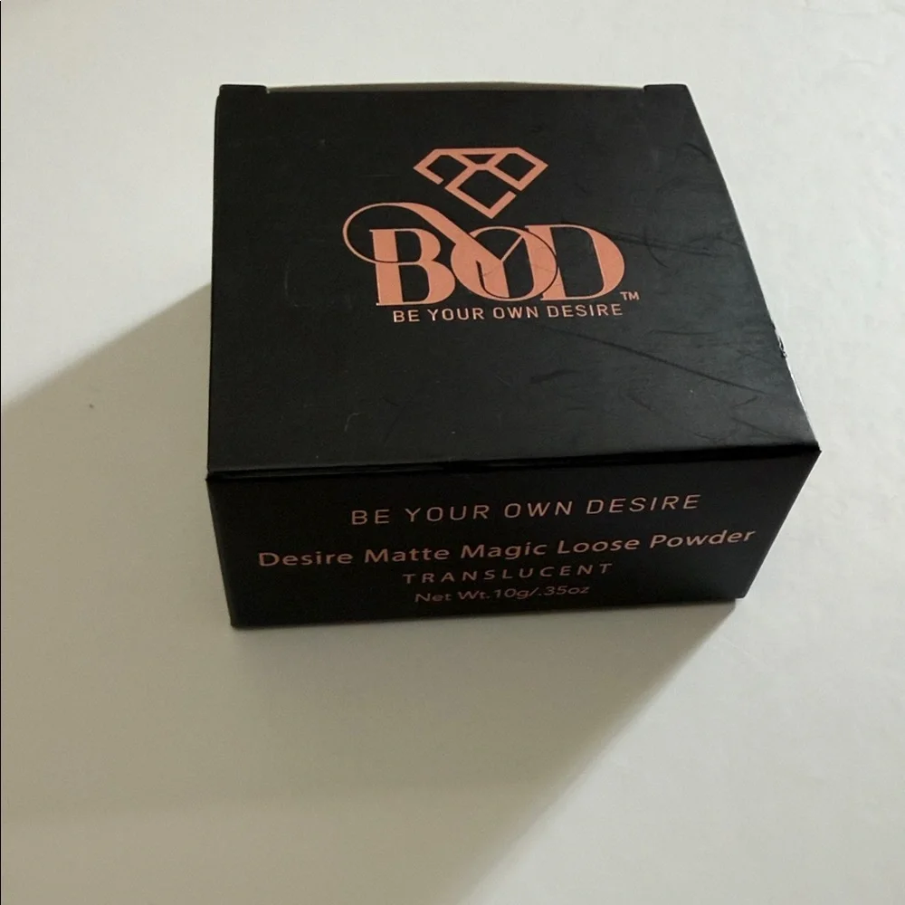 NWT BYOD DESIRE MATTE MAGIC LOOSE SETTING POWDER- Translucent- Full size 10 g